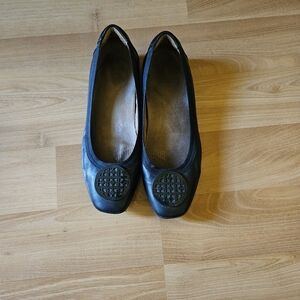 Clarks Black Leather Flats Size 8